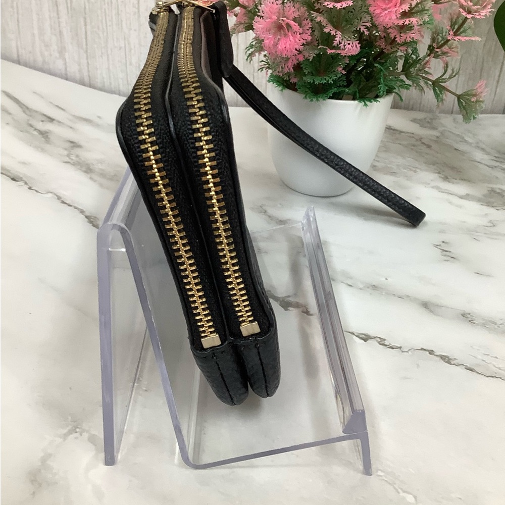 GUC Coach Pebbled Leather Black Doubled Zipper Wristlet with Gold Logo - Picture 5 of 8